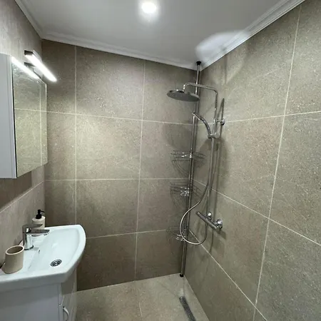 Manolovi * אובזור