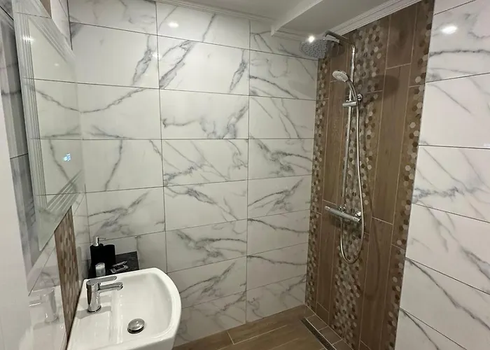 Manolovi * 奥布佐尔