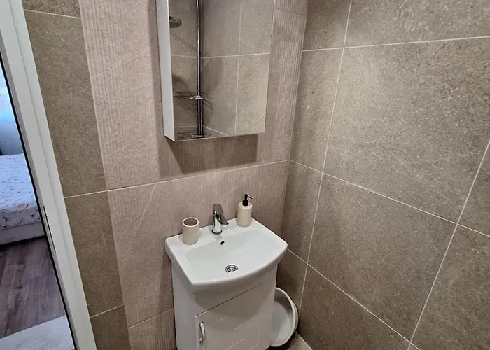 Апартаменты Manolovi *